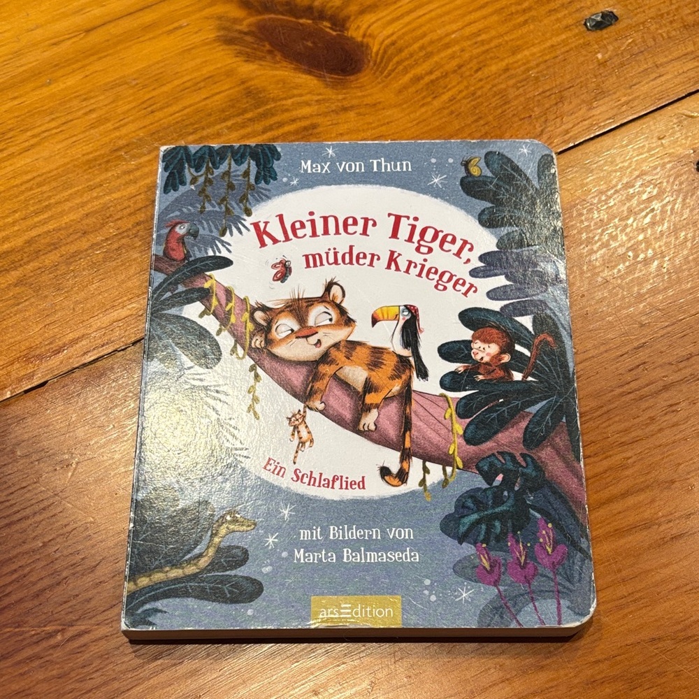 German Language KLEINER TIGER MUDER KRIEGER Board Book 6+ Months Illustrated